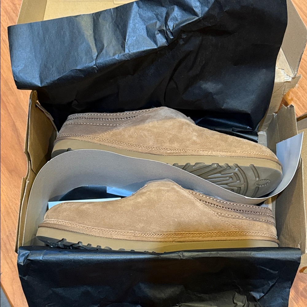 UGG Men's Brown Suede Slip-Ons - Picture 5 of 6